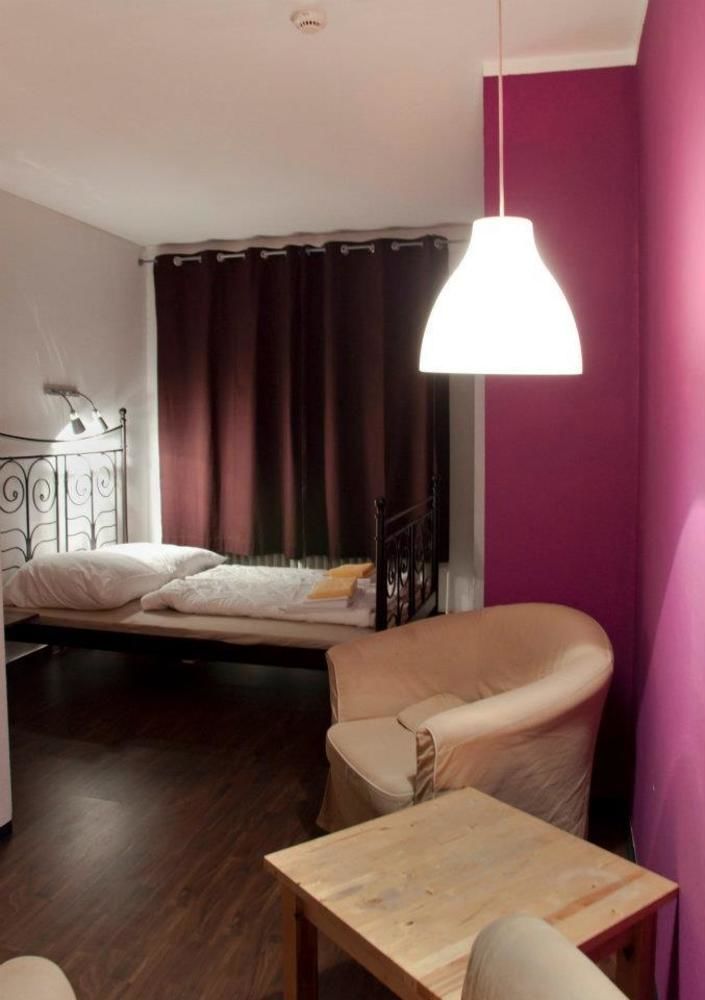 Station - For Backpackers * Colónia