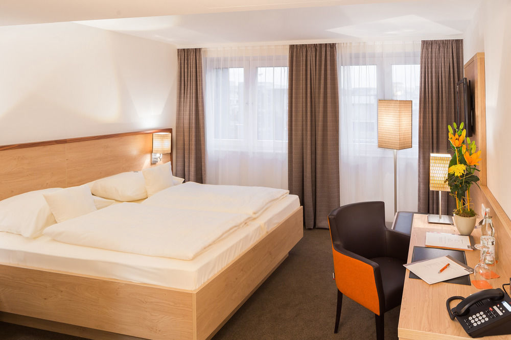 Hotel Stadthotel Am Roemerturm Cologne