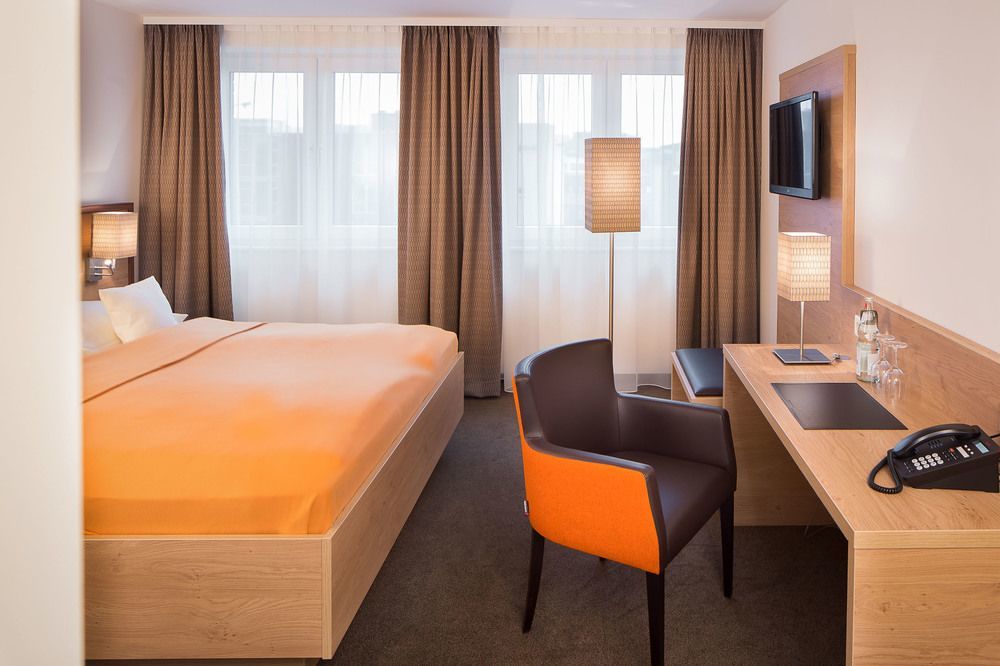 Hotel Stadthotel Am Roemerturm 4*