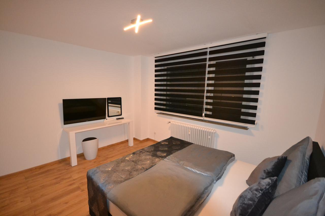 Madame Tower Apartment Cologne