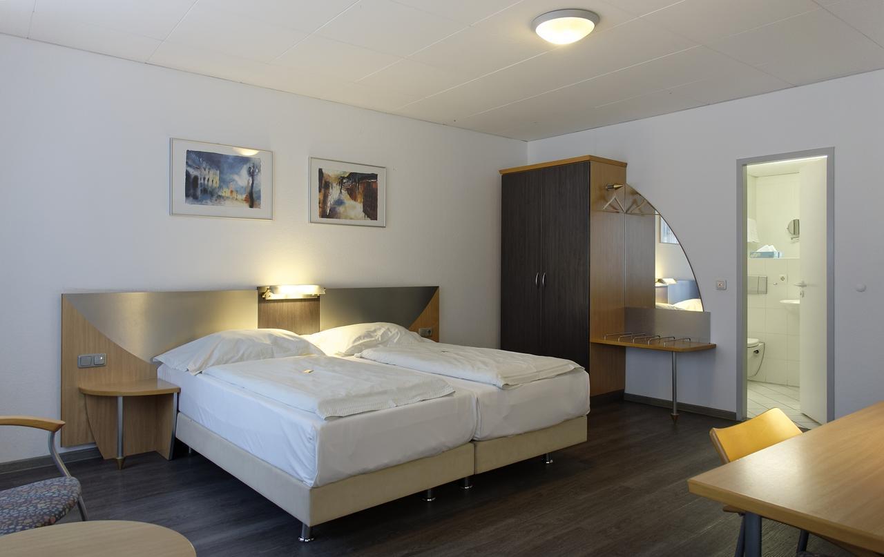 Opera Hotel 3*
