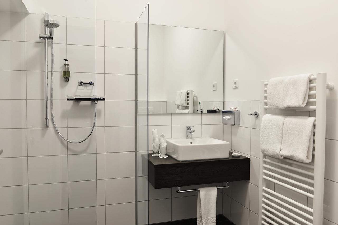 Hotel Uhu Gaestehaus Superior Cologne