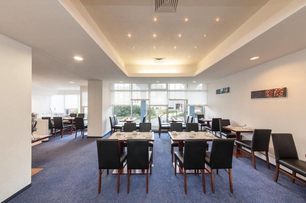 Hotel Mercure Airport
