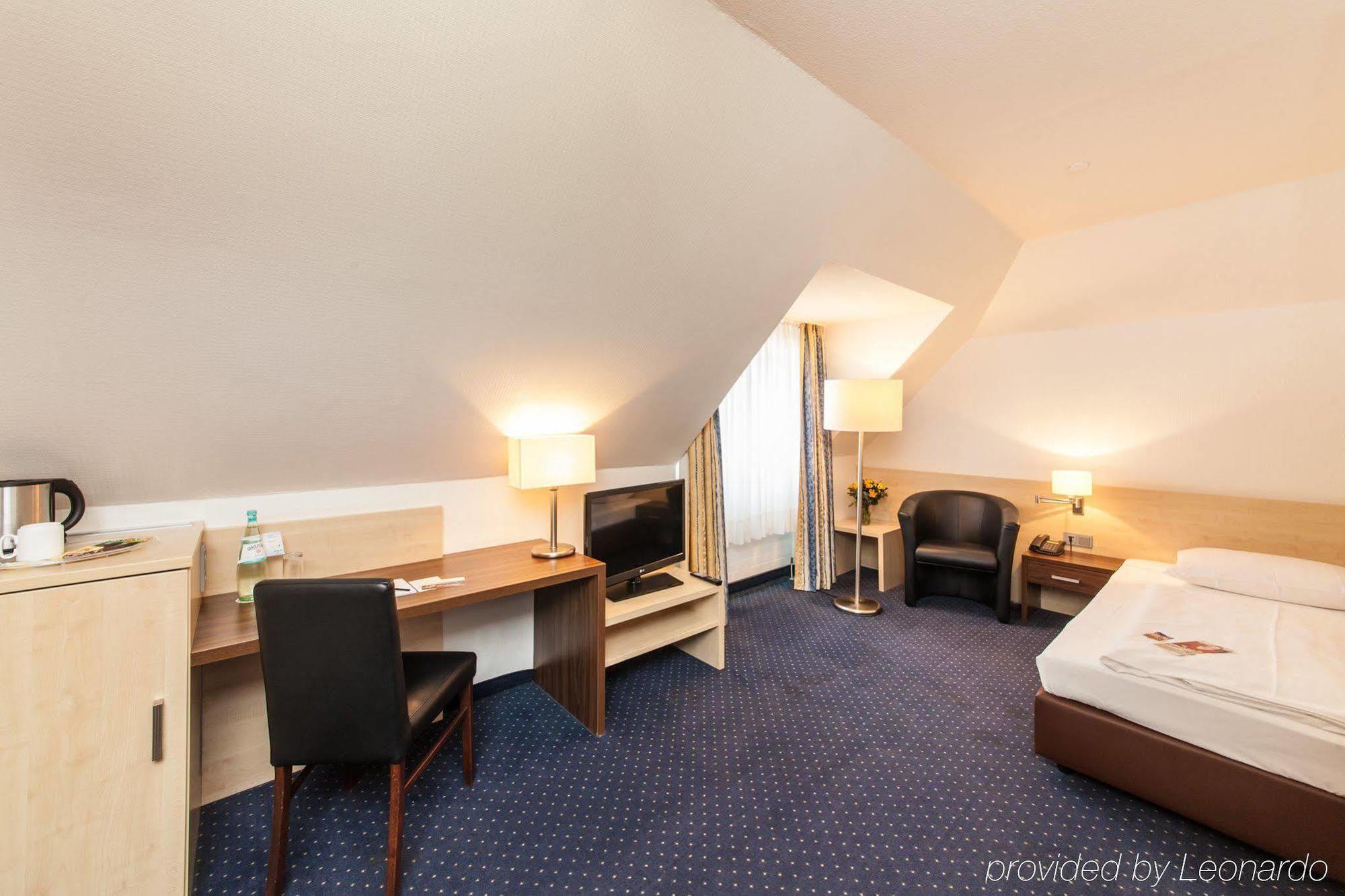 Hotel Mercure Airport