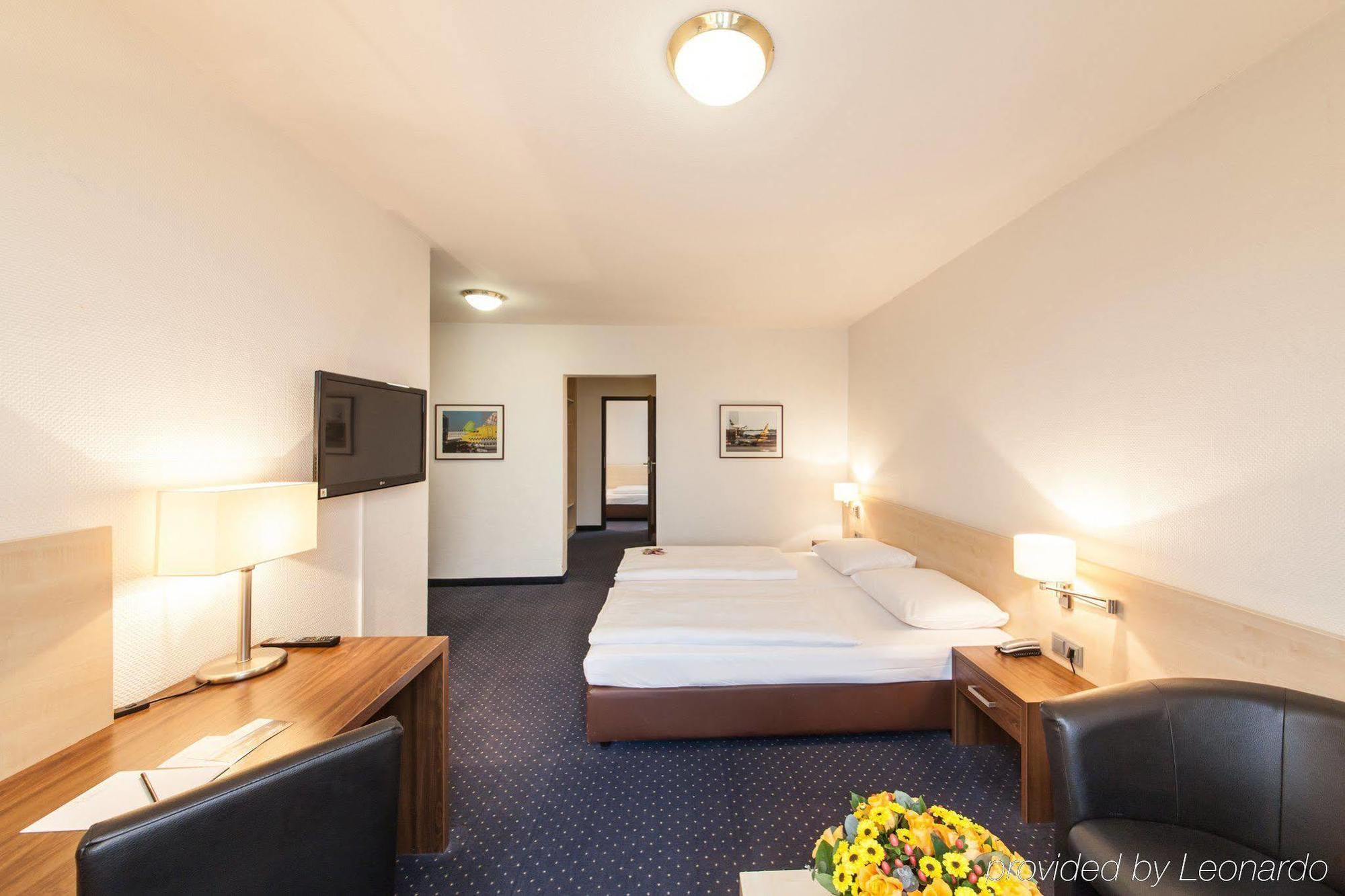 Mercure Airport 3*