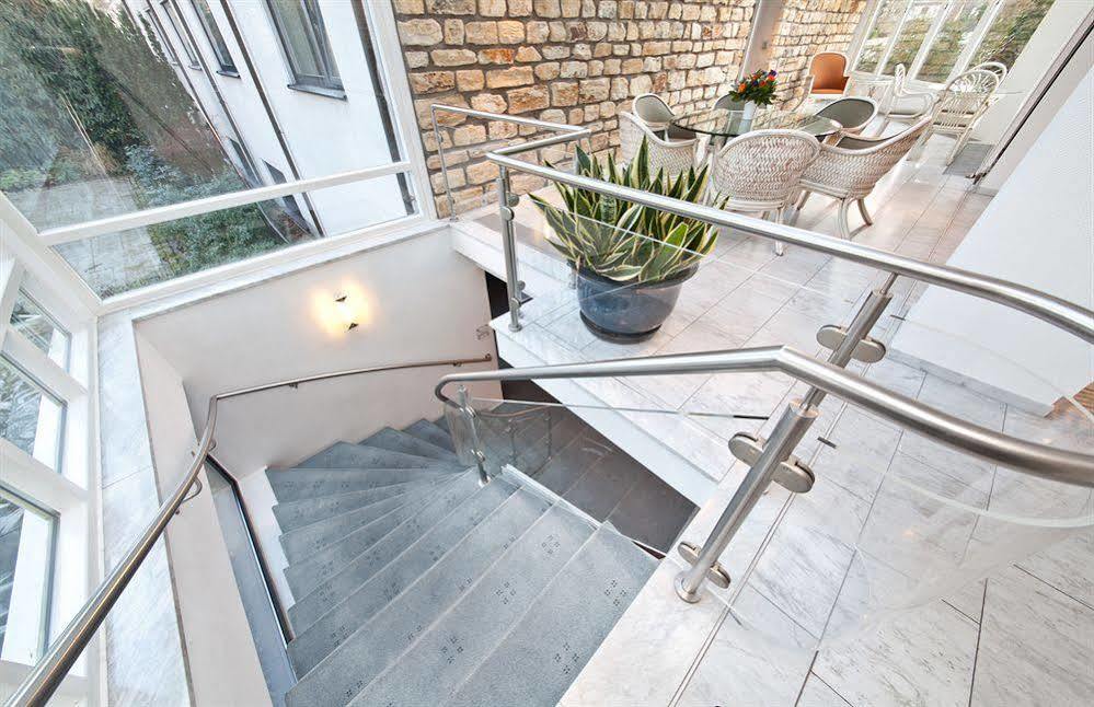 Select Silence Garden 4* Keulen