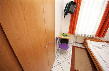 Guest house Storch Ii 3*