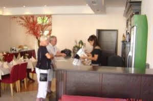 Ariana Hotel 2*