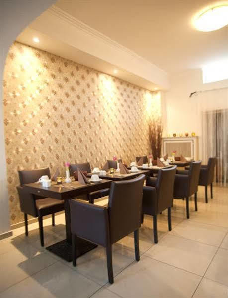 Hotel Cara