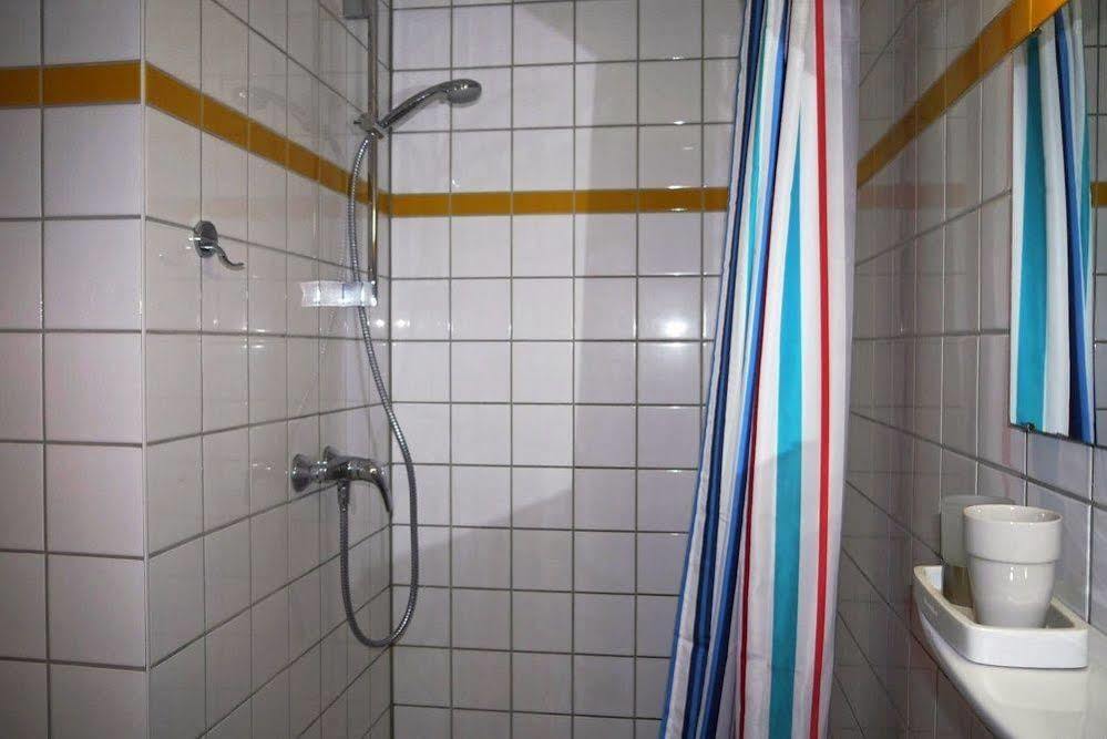 White 2* Keulen