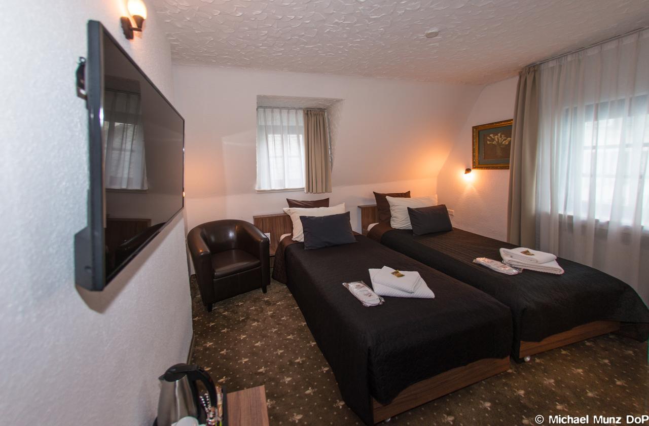 Hotel Und Restaurant Loewenbraeu 3*