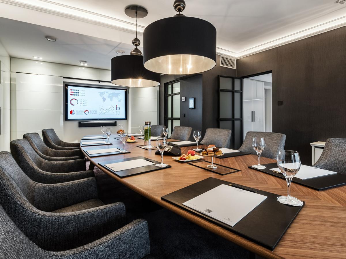 Excelsior Ernst Am Dom Hotel 5*