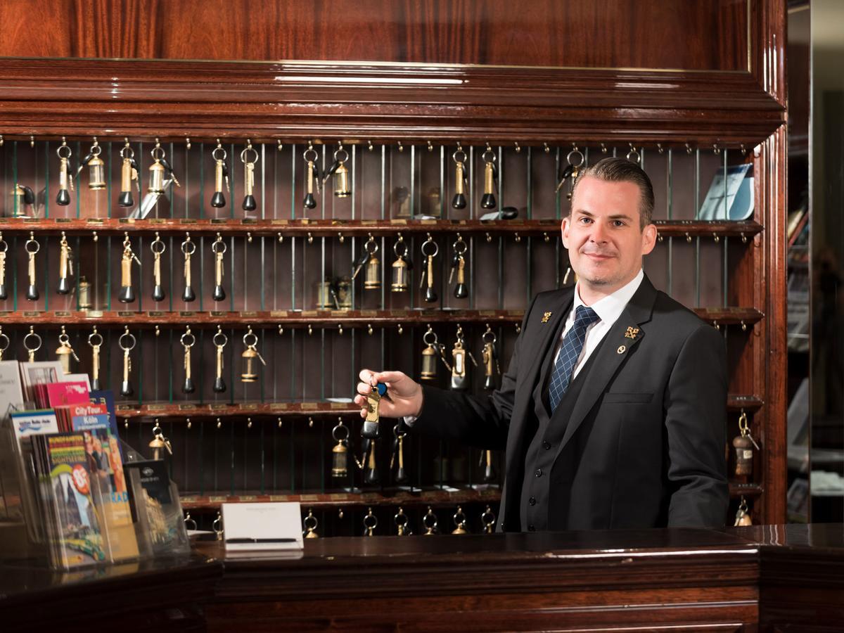 Hotel Excelsior Ernst Am Dom 5*