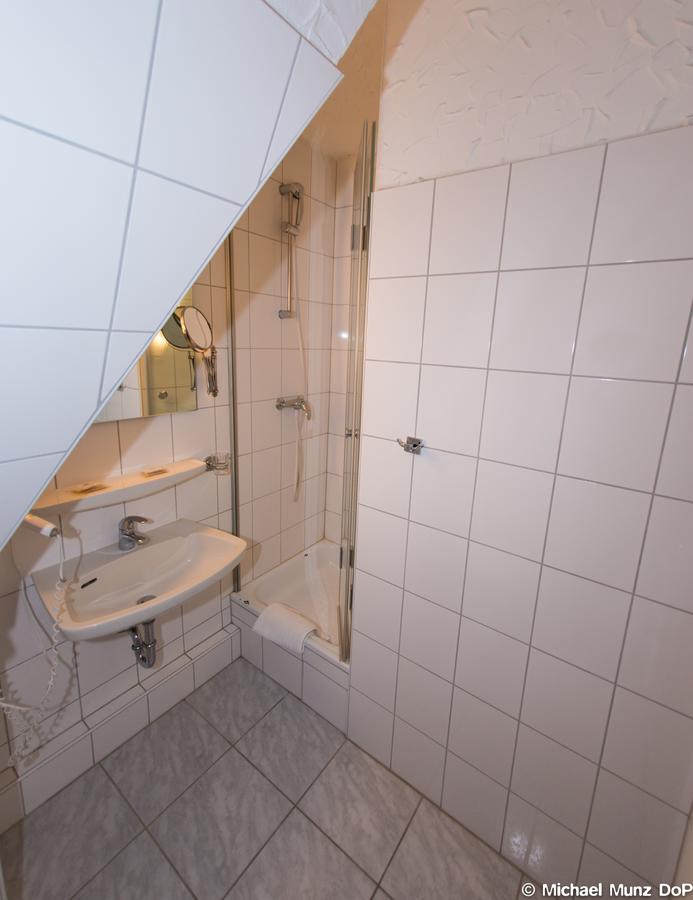 Und Restaurant Loewenbraeu Hotel 3*