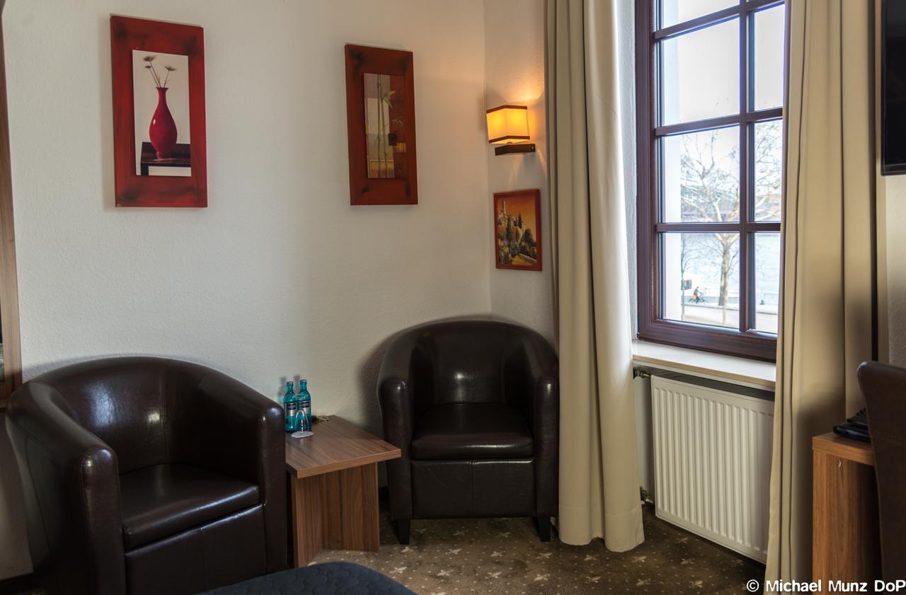 Und Restaurant Loewenbraeu 3* Cologne
