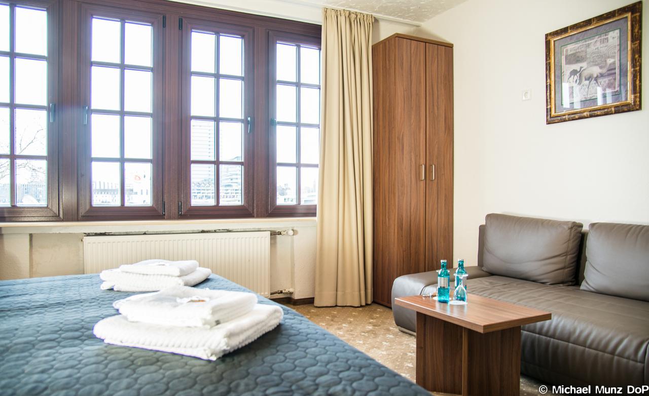 Hotel Und Restaurant Loewenbraeu Cologne