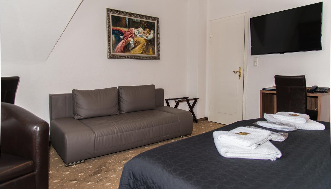 Hotel Und Restaurant Loewenbraeu