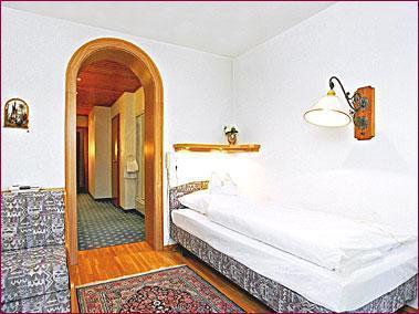 Hotel Kaiser Am Wiener Platz Cologne