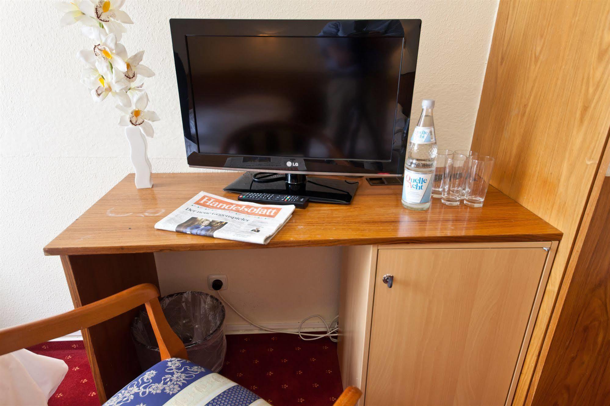 Hotel Novum Leonet Altstadt 3*