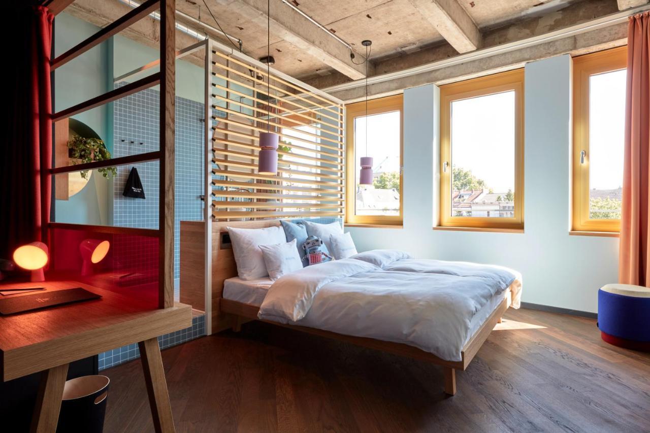 Hotel 25hours The Circle 4*