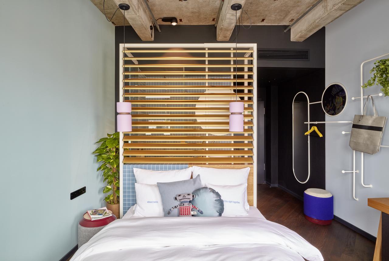 Hotel 25hours The Circle 4*