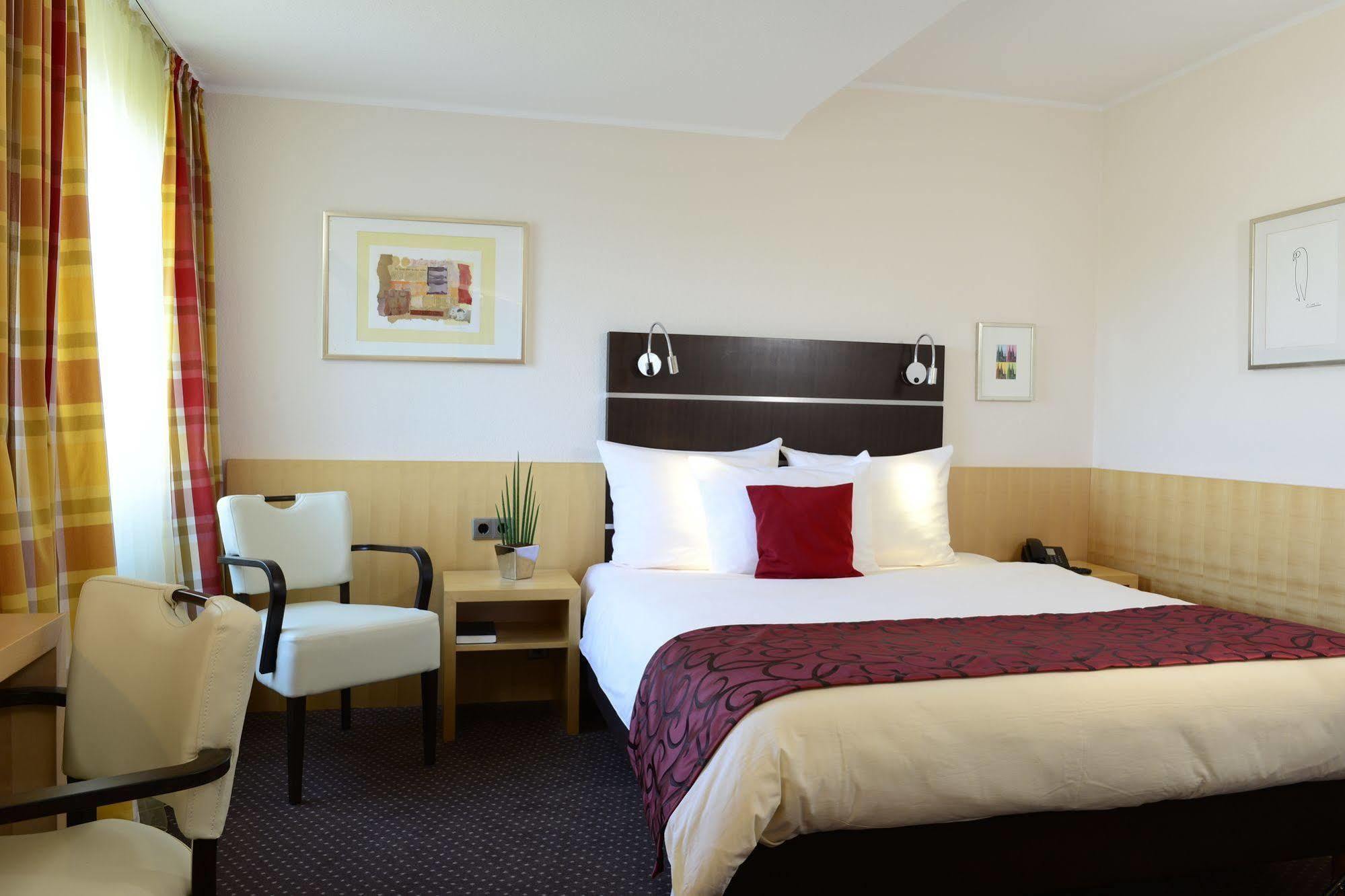 Hotel Uhu Garni Cologne