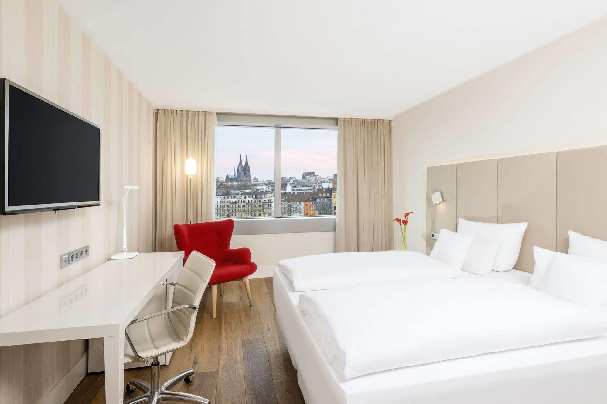 Nh Collection Mediapark Hotel 4*