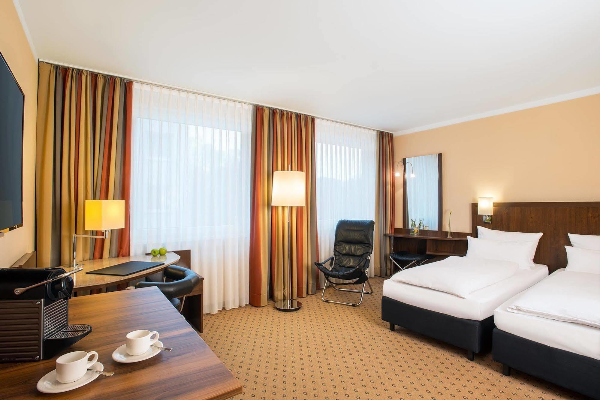 Hotel Nh Altstadt Colonia