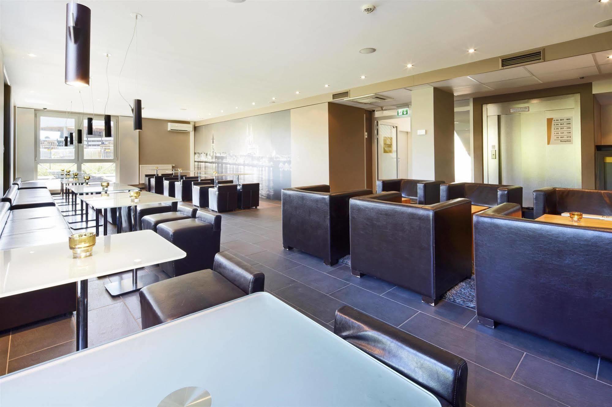 Koeln-west Hotel