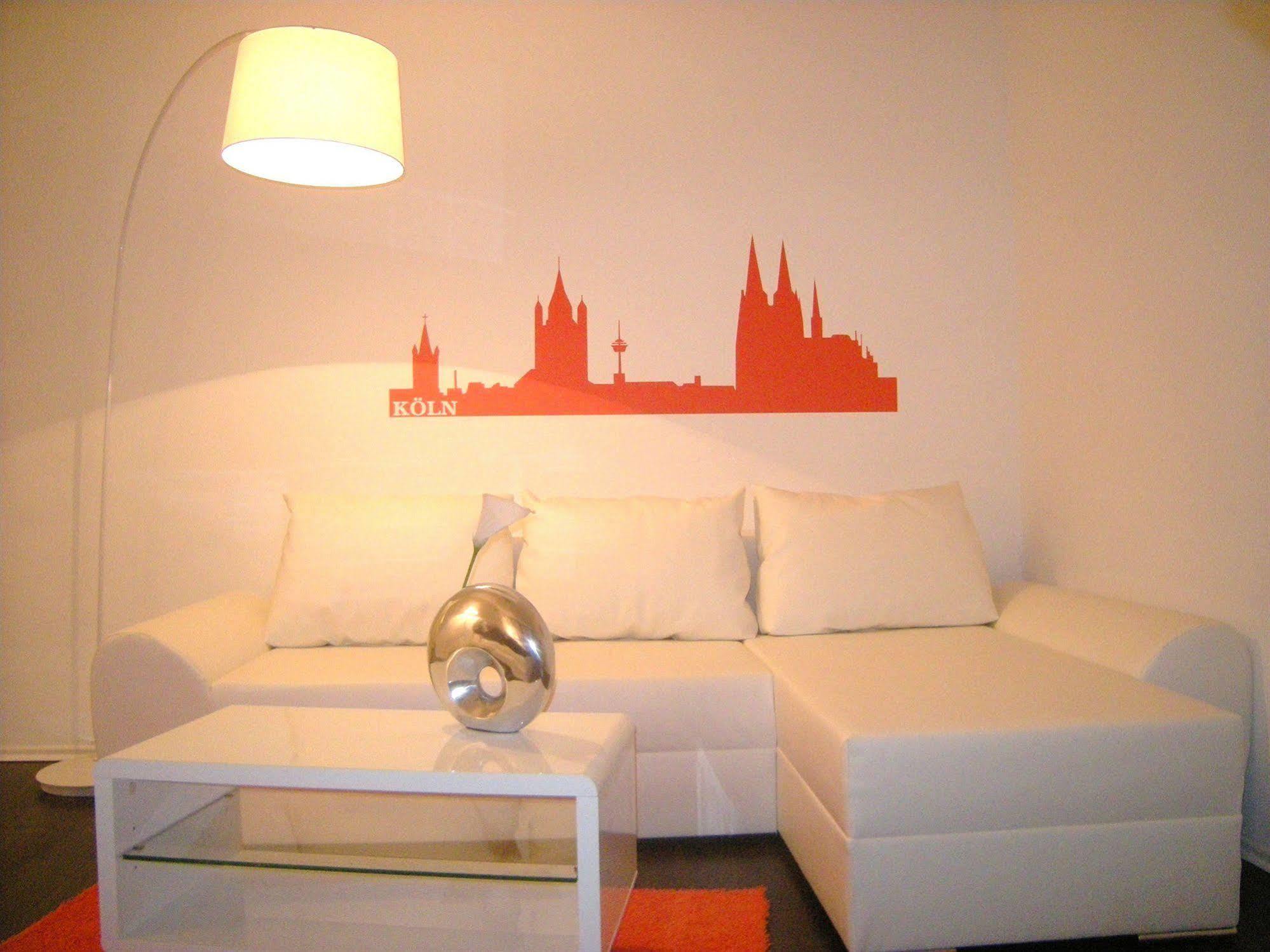 A Partment Mediapark Hotel