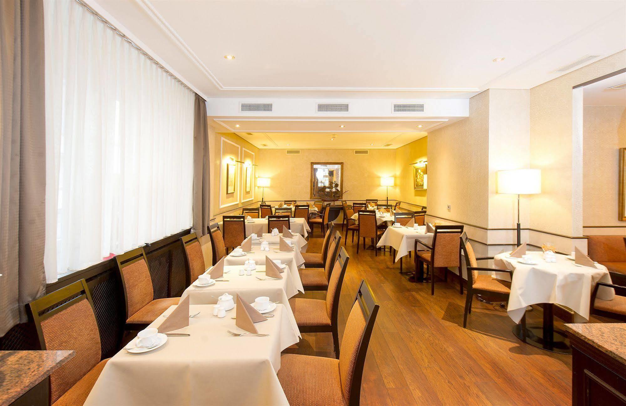 Hotel Lyskirchen 4*