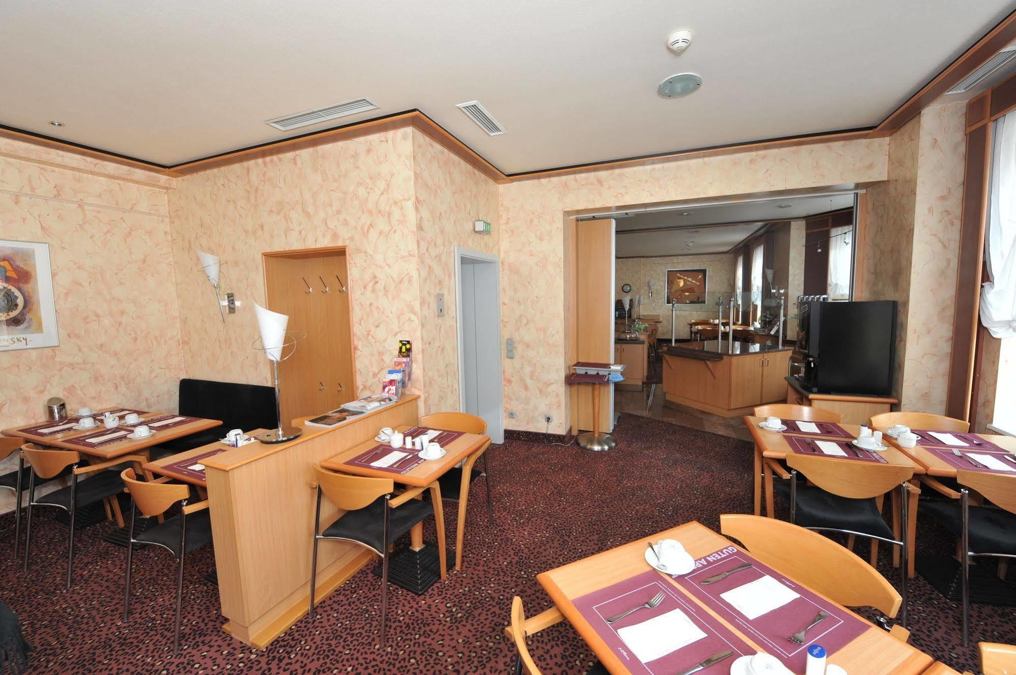 Insel Hotel 3*