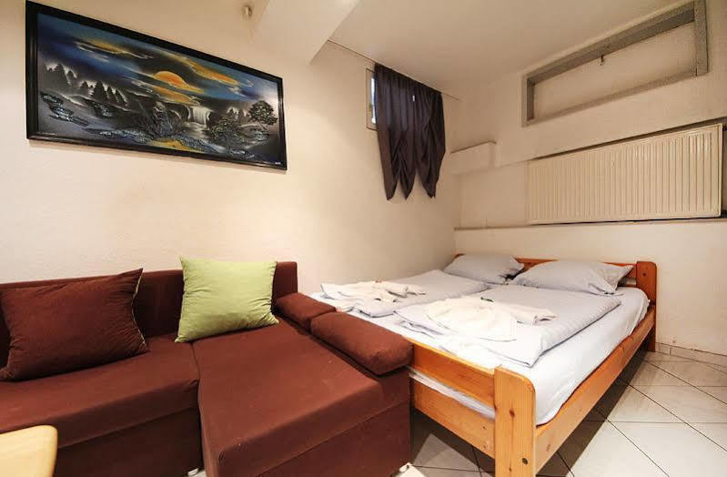 Storch Ii Guest house Cologne