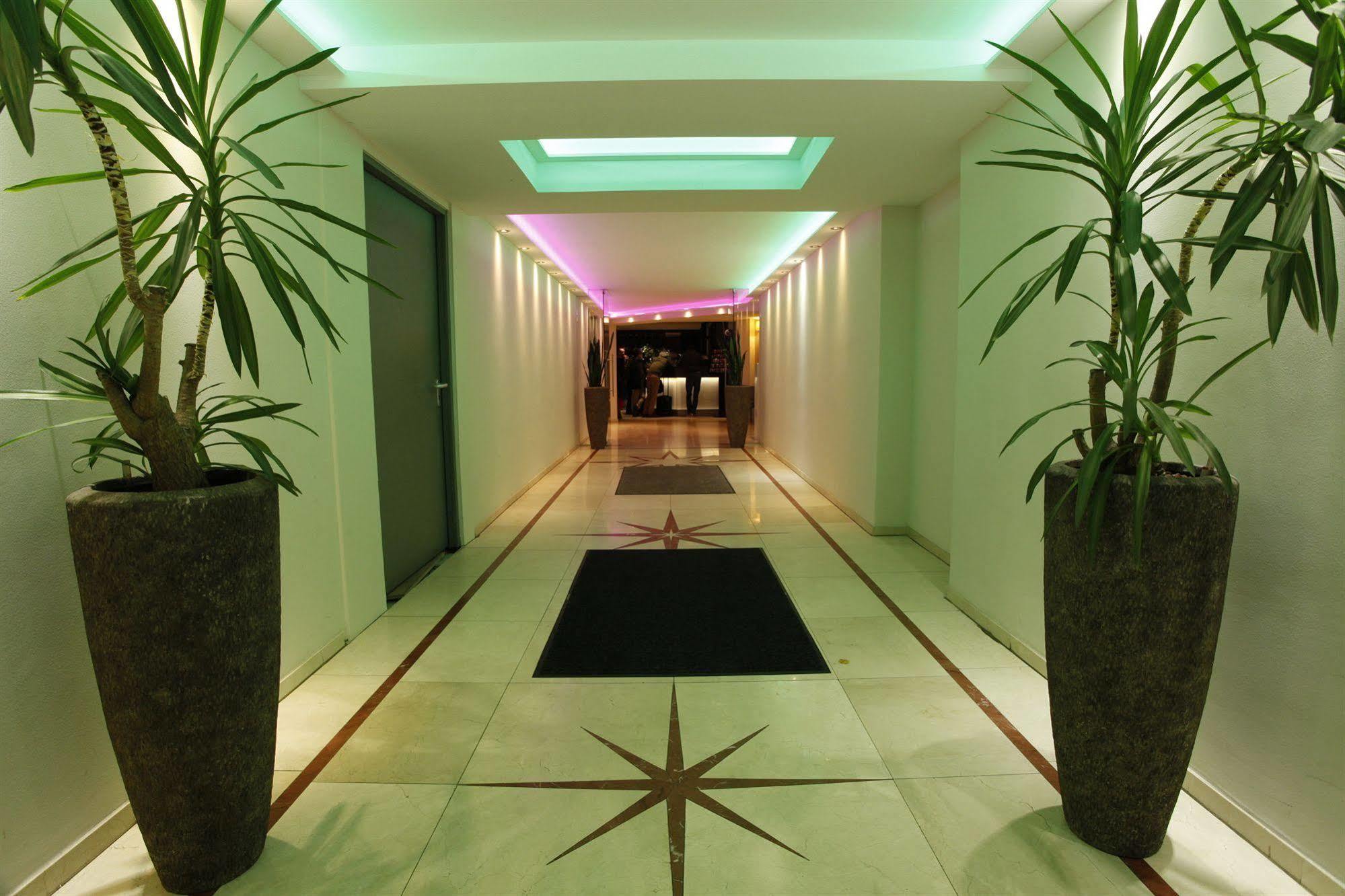 Centro Ayun Hotel 3*