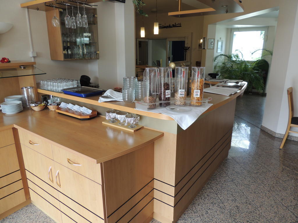 Hotel Airport Business