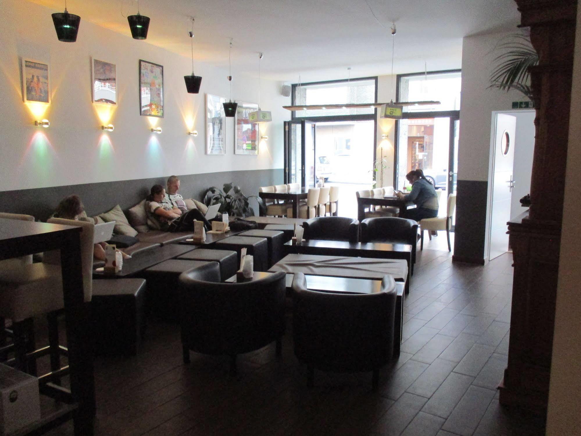 Station - For Backpackers * Cologne