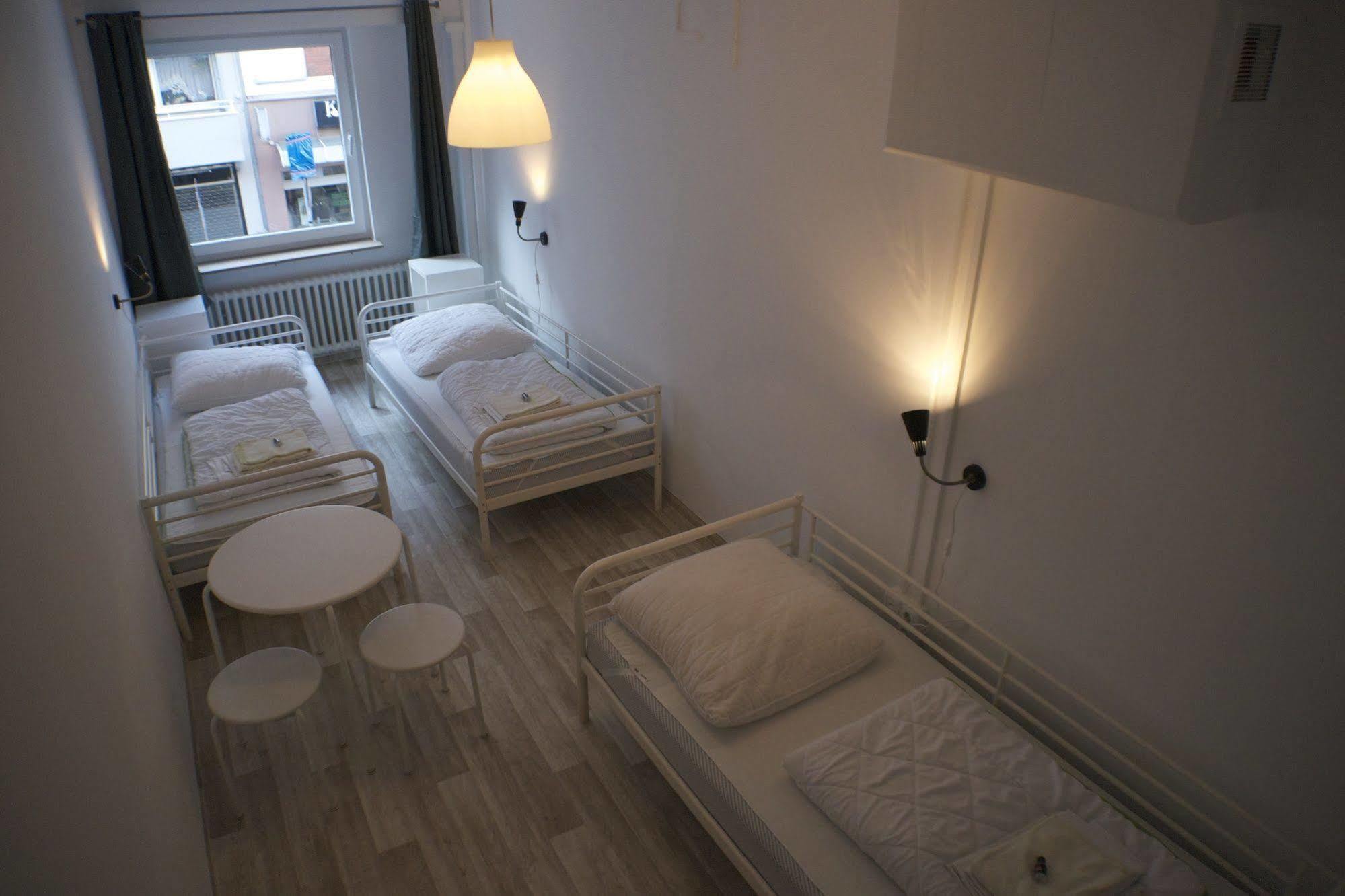 Station - For Backpackers Albergue