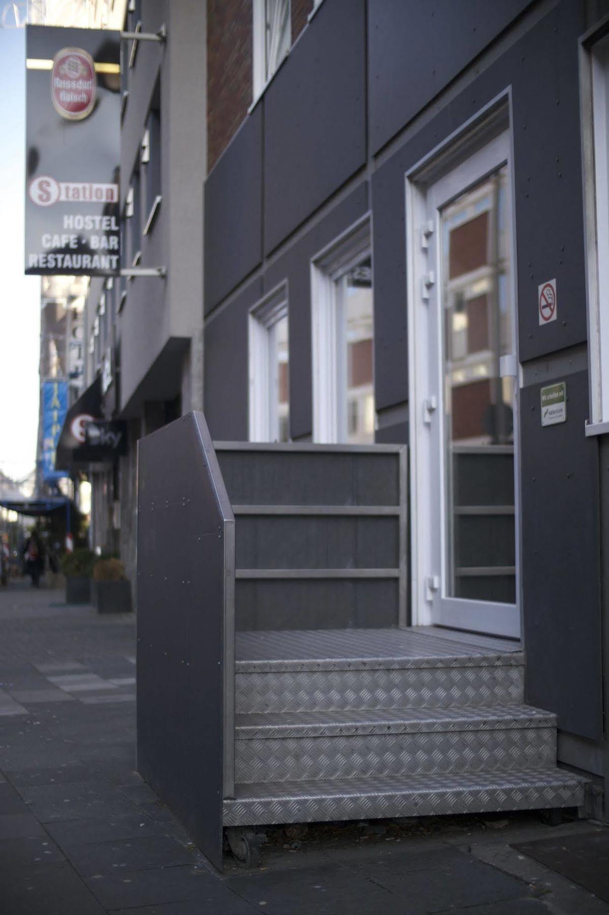 Albergue Station - For Backpackers