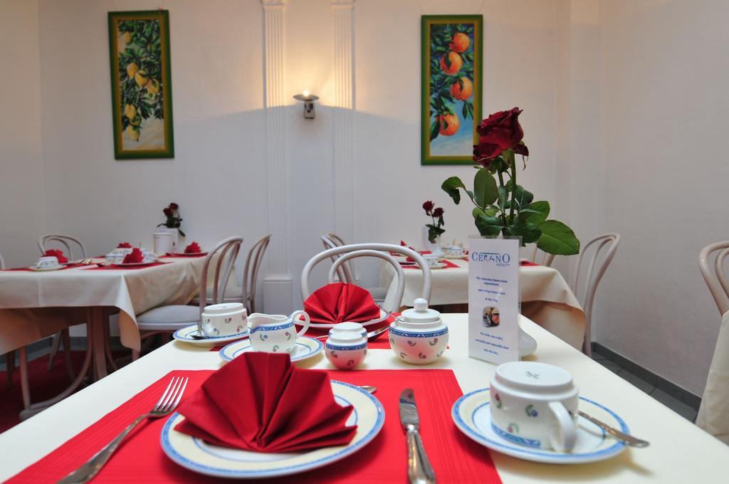 Hotel Cerano Am Dom 3*
