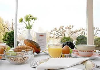 Hotel Rheinblick 4*