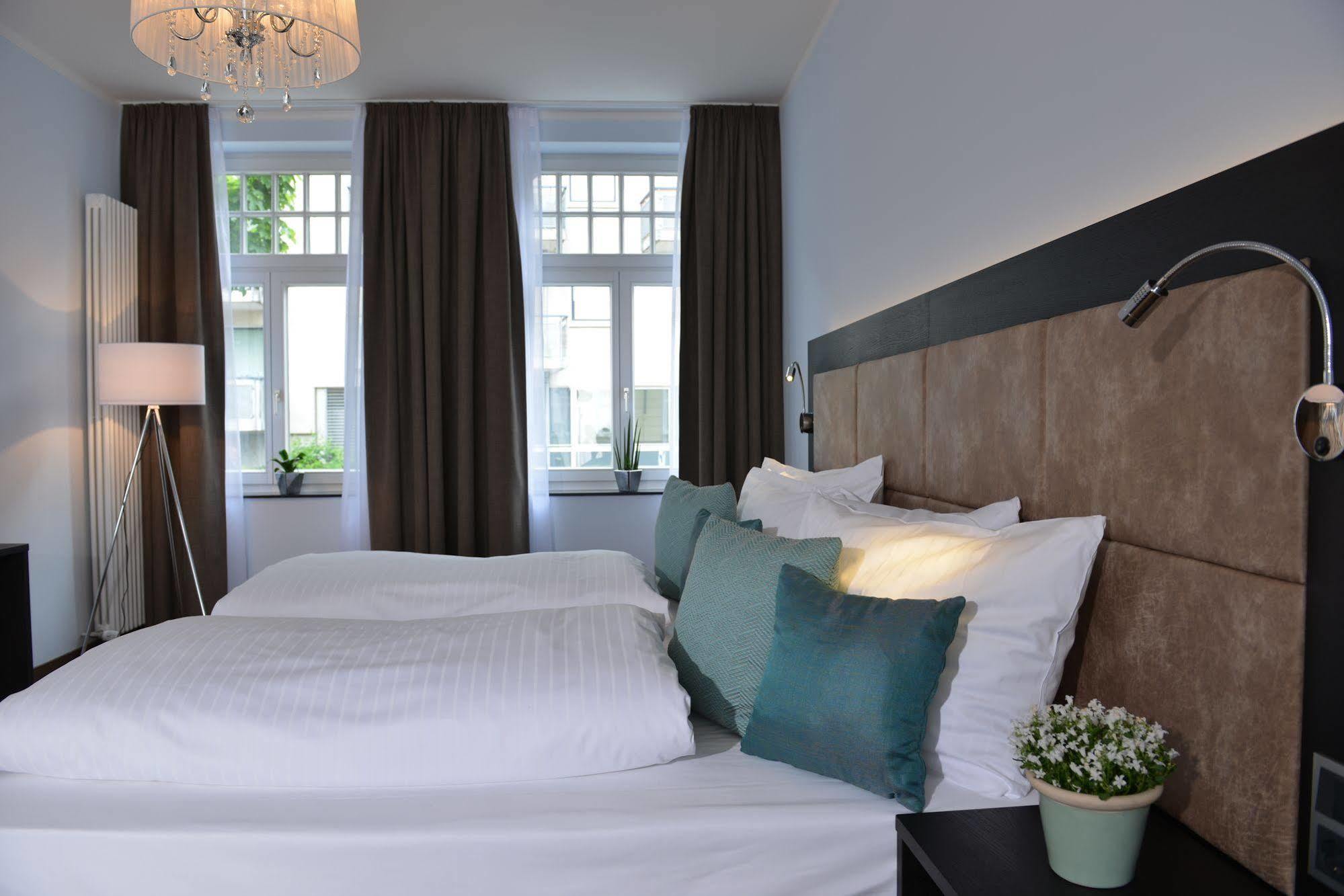 Hotel Uhu Gaestehaus Superior Cologne