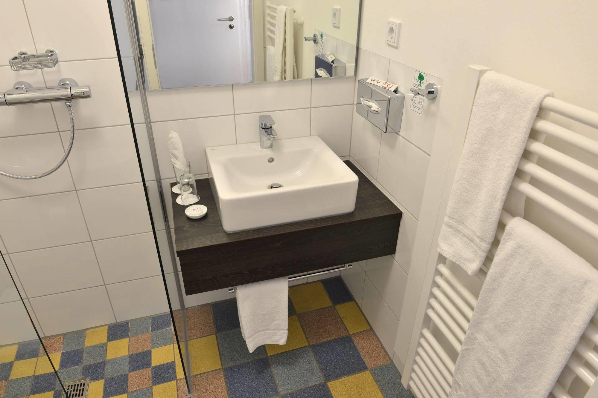 Uhu Gaestehaus Superior 3*