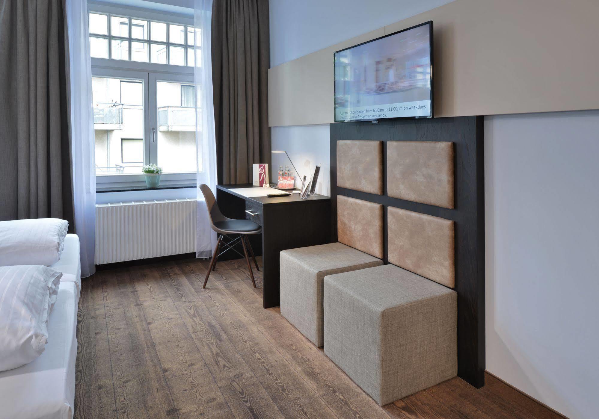 Uhu Gaestehaus Superior Hotel Cologne