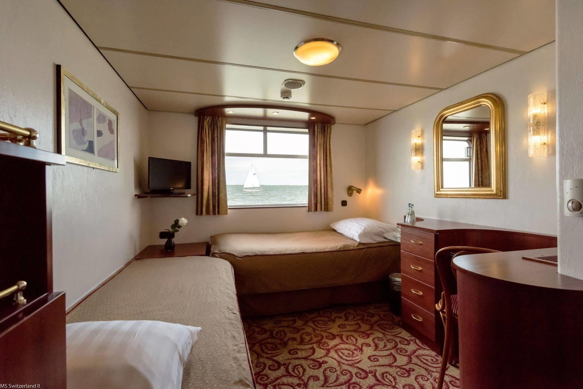 Knm Ms Switzerland Ii - Hotel 3*