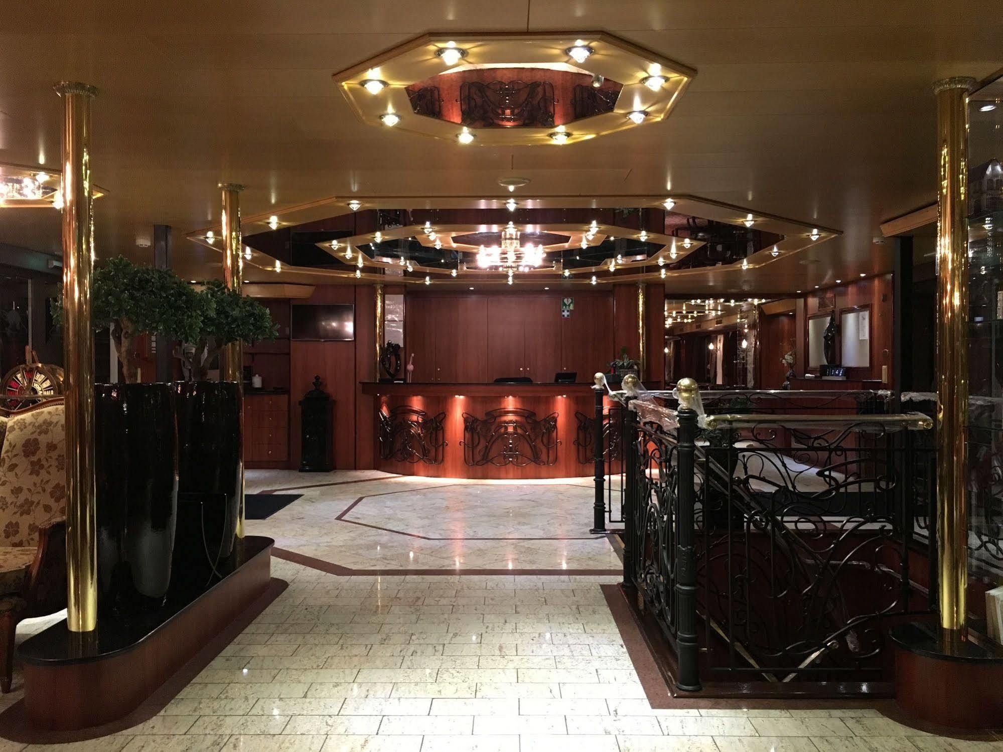 Hotel Knm Ms Switzerland Ii - 3*