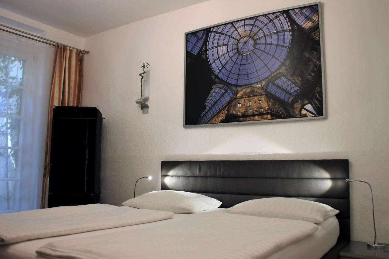 Altstadthotel Hayk Am Rhein Köln