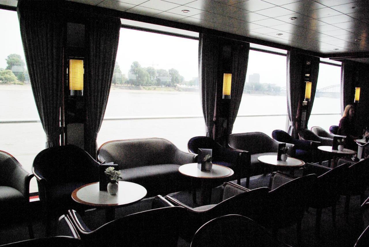 Fairtours Hotelschiff Travel Marvel Jewel***** Botel
