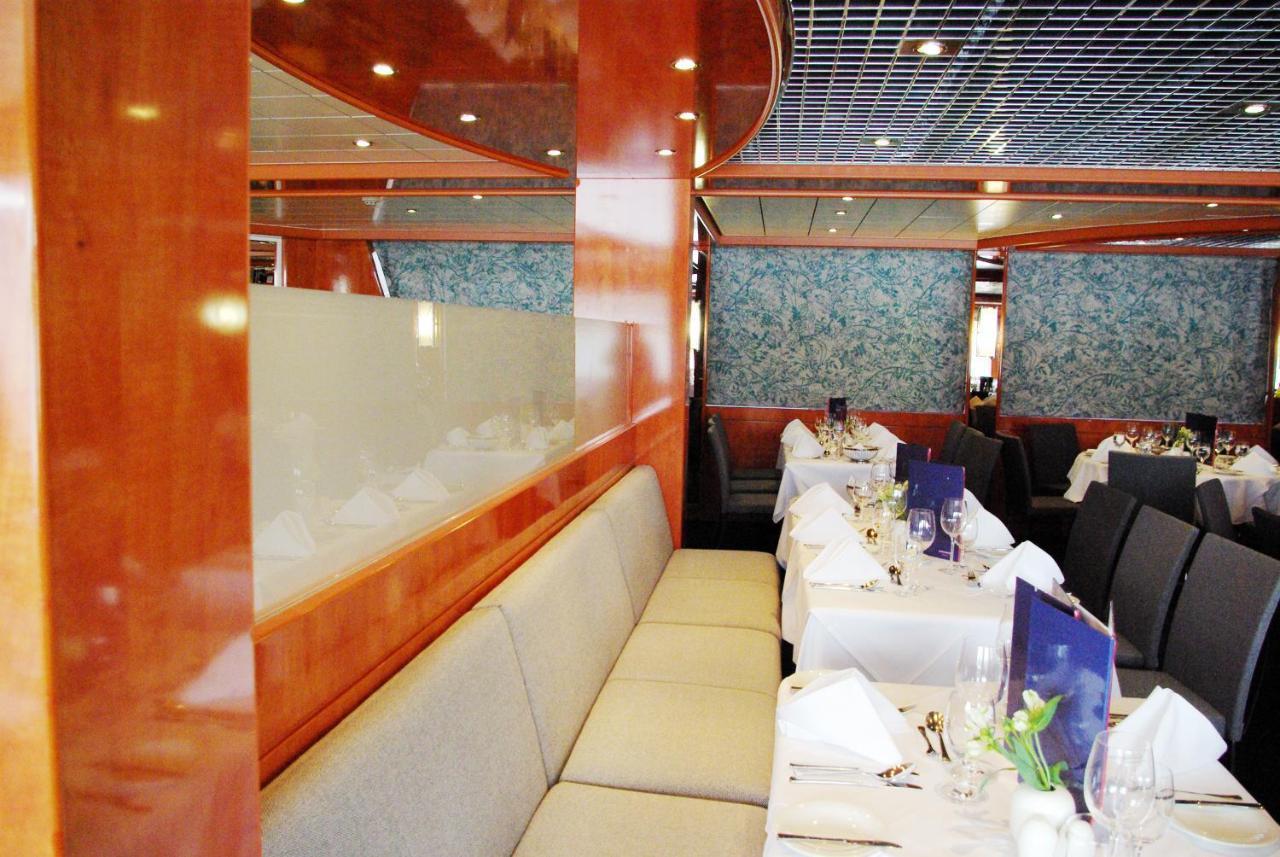 Fairtours Hotelschiff Travel Marvel Jewel***** Botel
