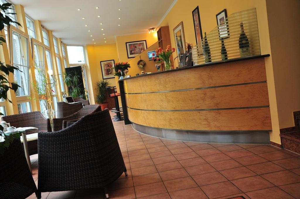 Mado Hotel