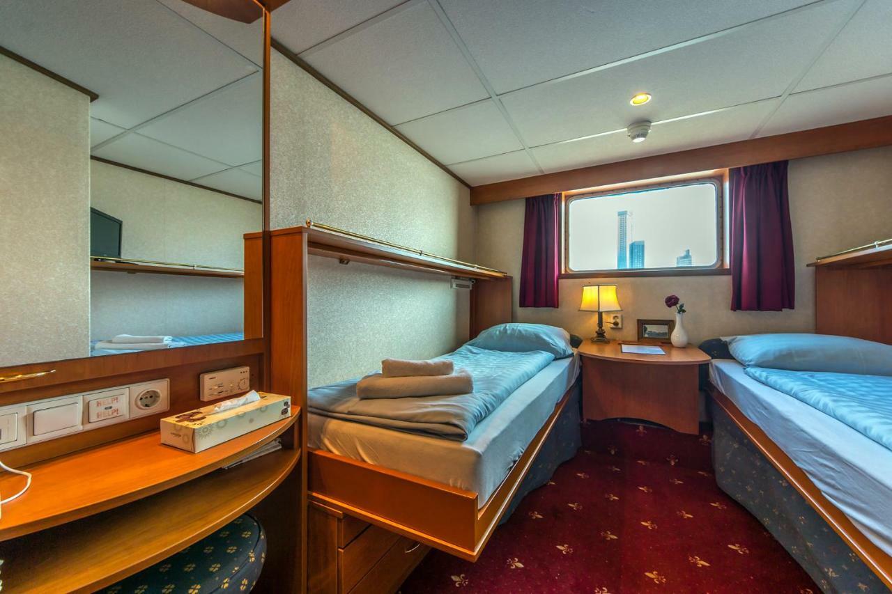 Hotelships Holland Messe Ms Princess Botel *